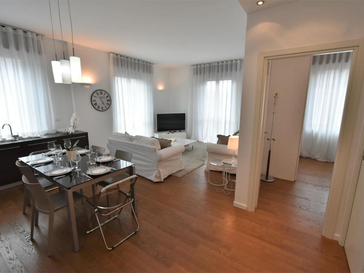 Apartment Corso Genova Apartment By Interhome 밀라노 외부 사진