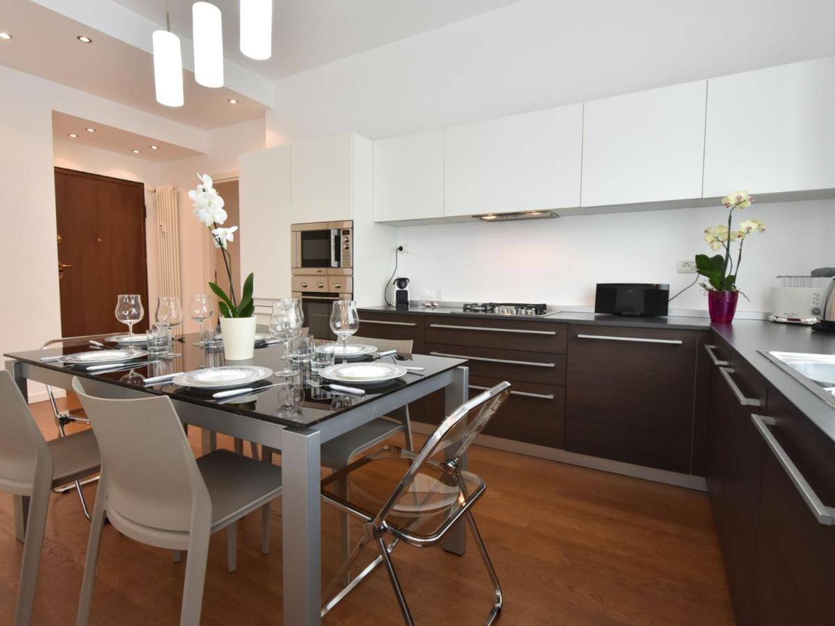 Apartment Corso Genova Apartment By Interhome 밀라노 외부 사진