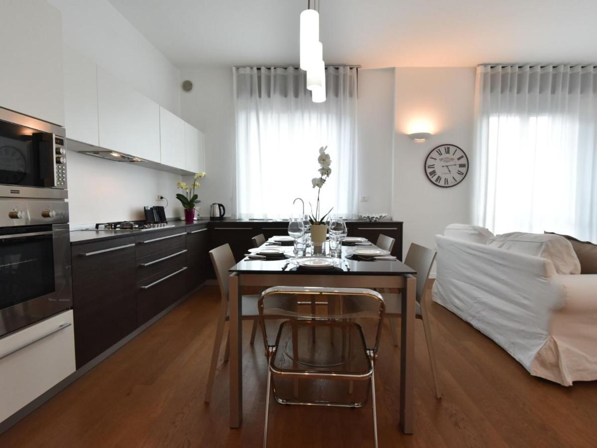 Apartment Corso Genova Apartment By Interhome 밀라노 외부 사진