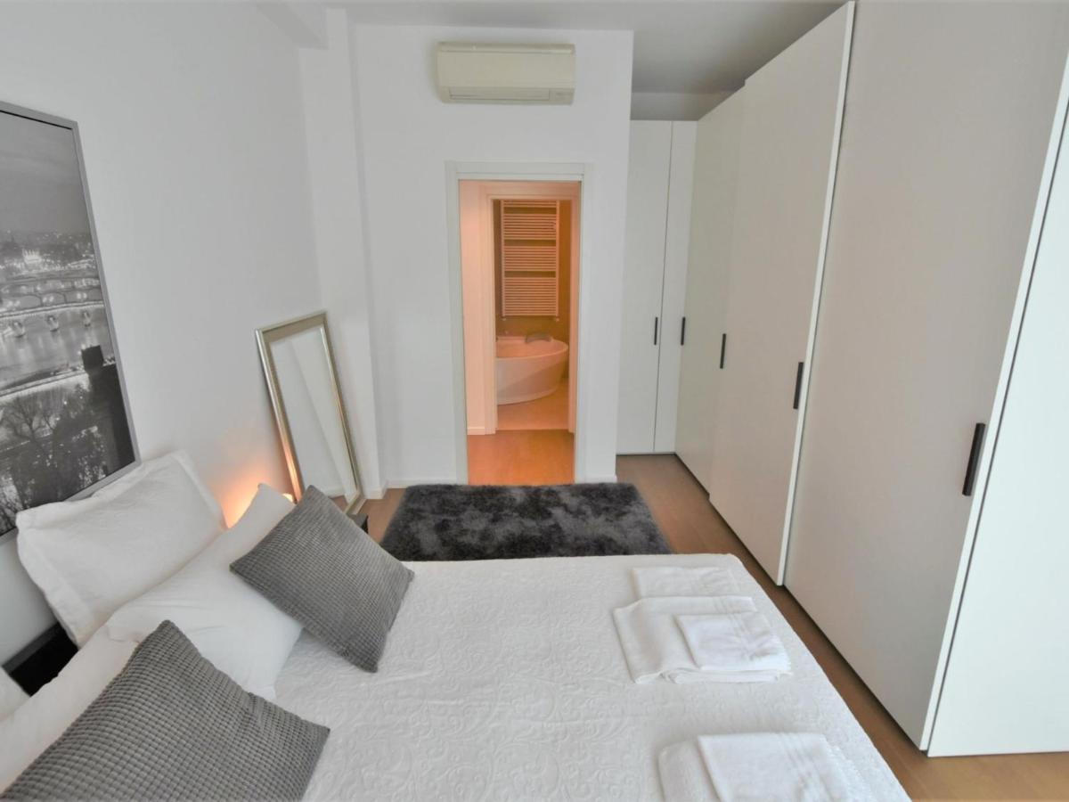 Apartment Corso Genova Apartment By Interhome 밀라노 외부 사진