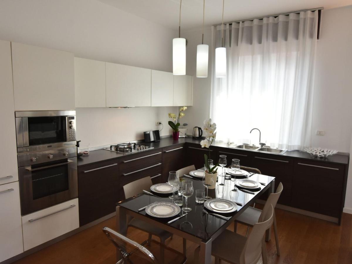 Apartment Corso Genova Apartment By Interhome 밀라노 외부 사진